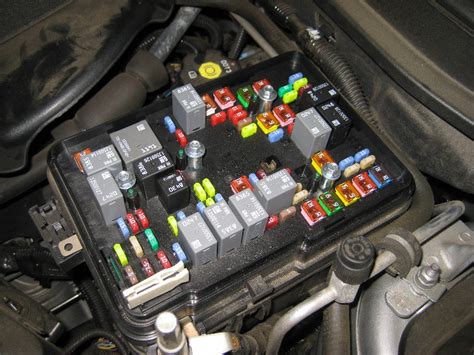 chevy equinox lt 2004 electrical fuse box|equinox low beam problems.